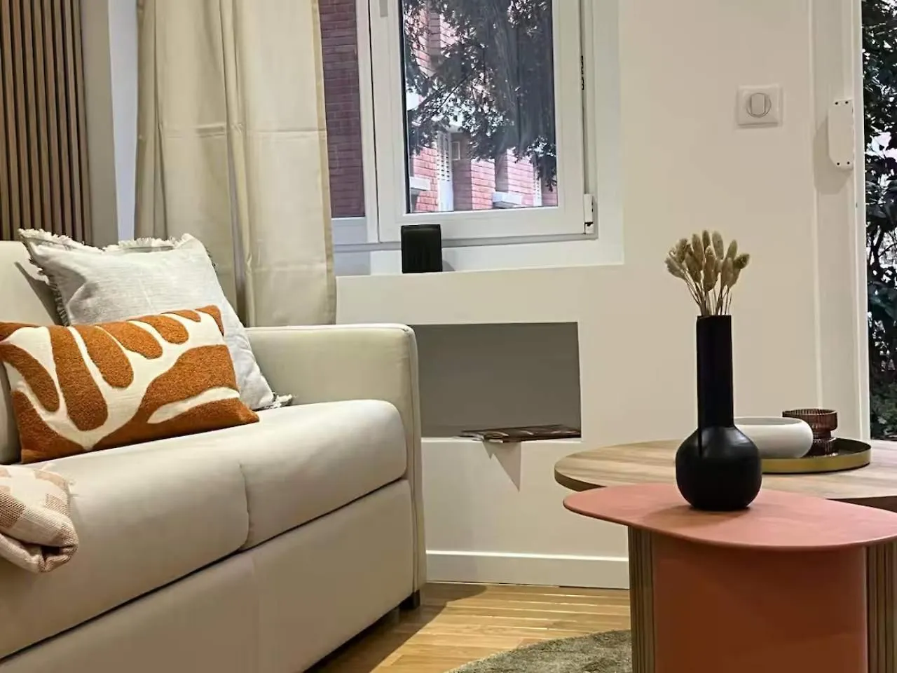 Apartment Paris Lumiere 2 Bedroom By Eiffel Tower